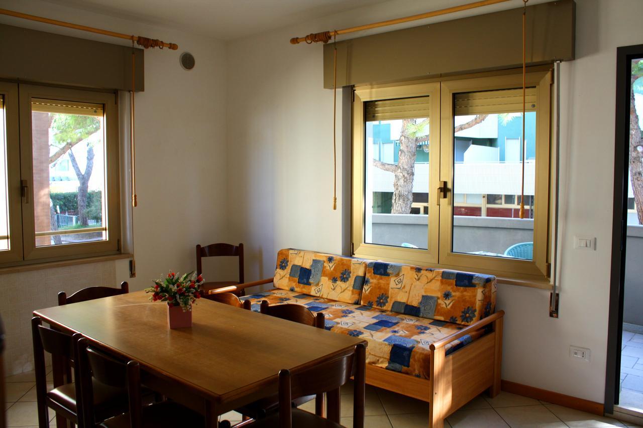Villa Nodari Lignano Sabbiadoro Bagian luar foto