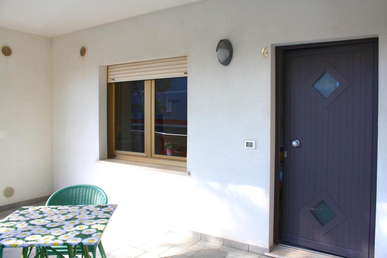 Villa Nodari Lignano Sabbiadoro Bagian luar foto