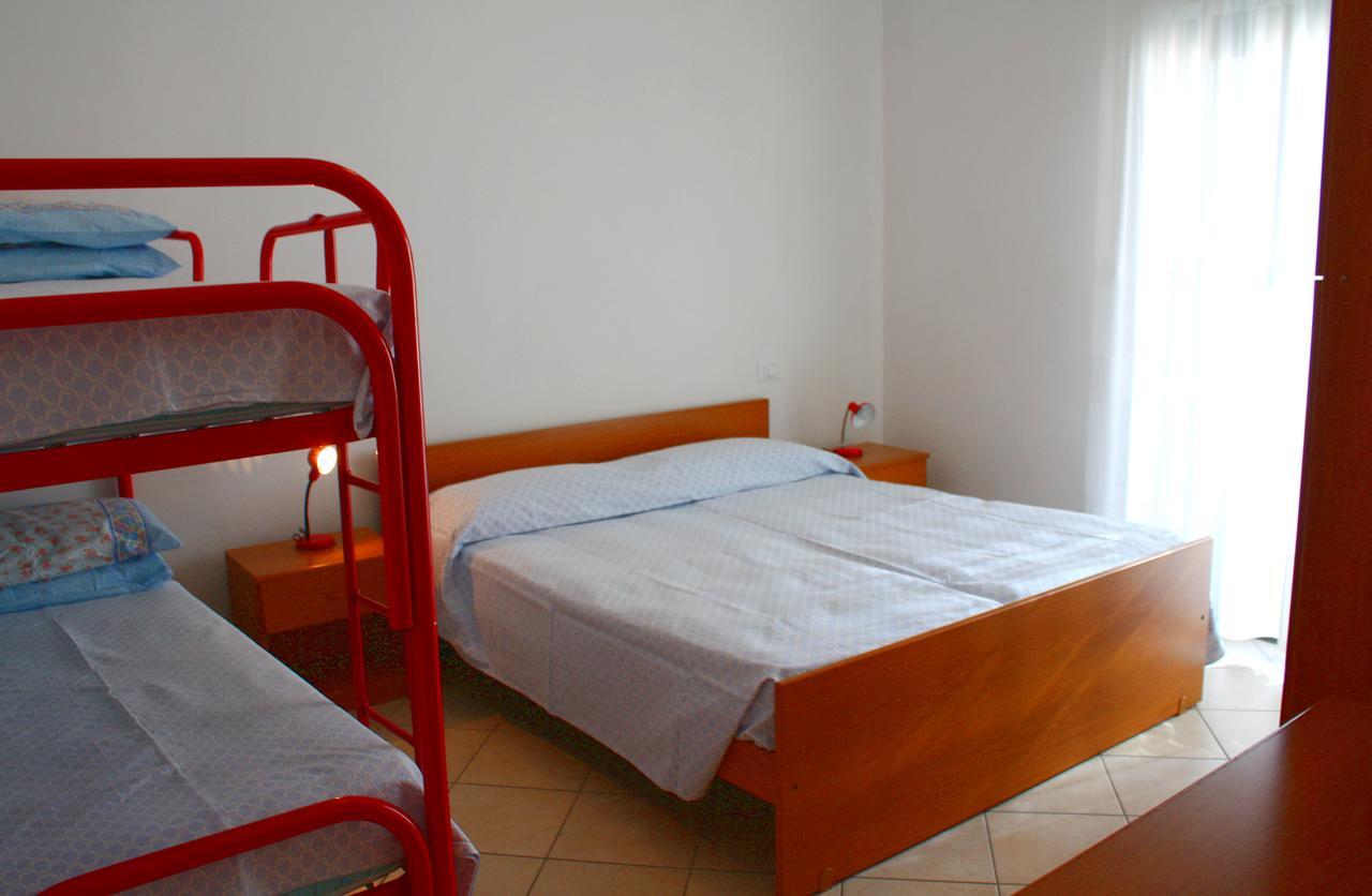Villa Nodari Lignano Sabbiadoro Bagian luar foto