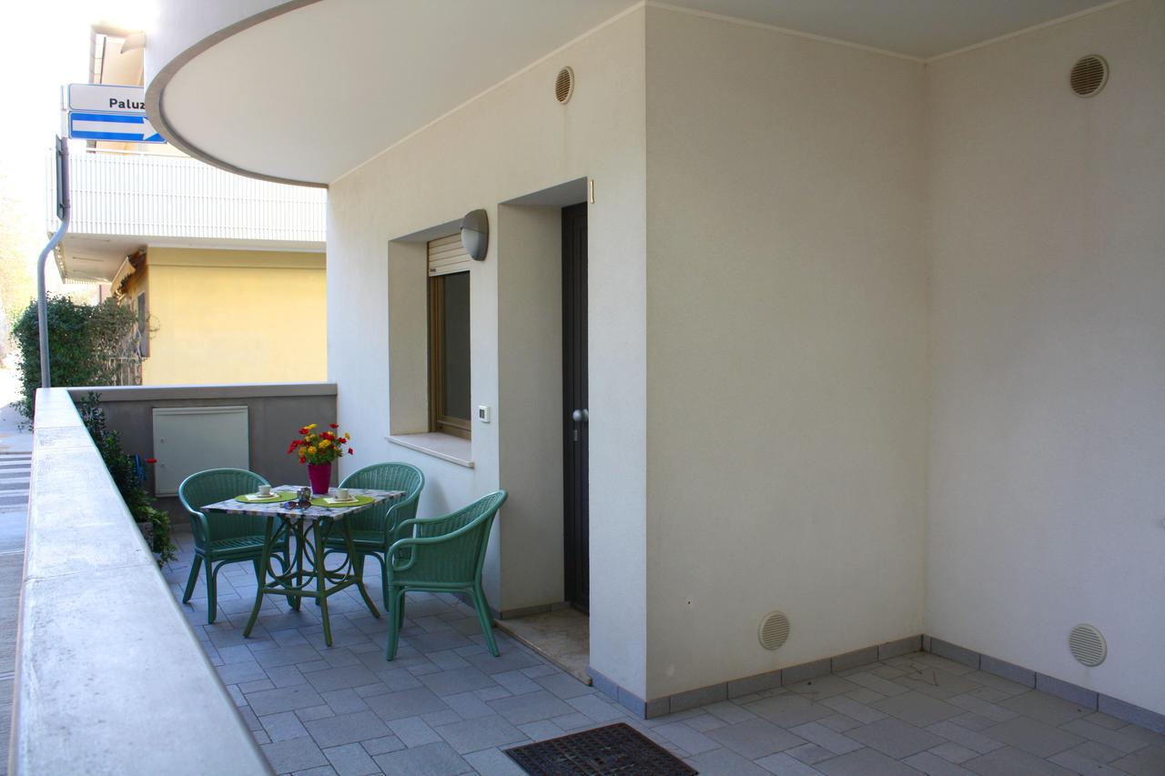 Villa Nodari Lignano Sabbiadoro Bagian luar foto