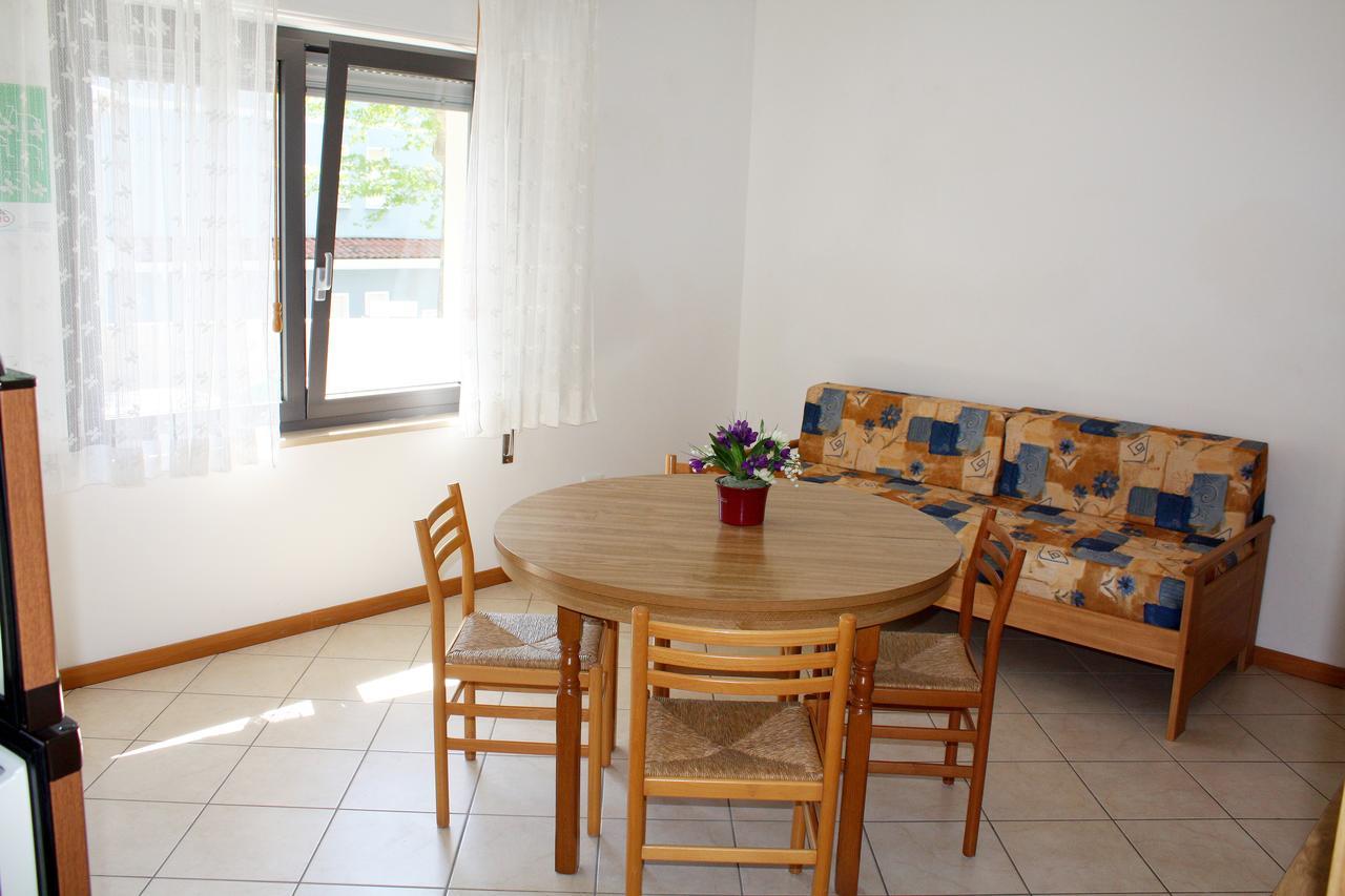 Villa Nodari Lignano Sabbiadoro Bagian luar foto