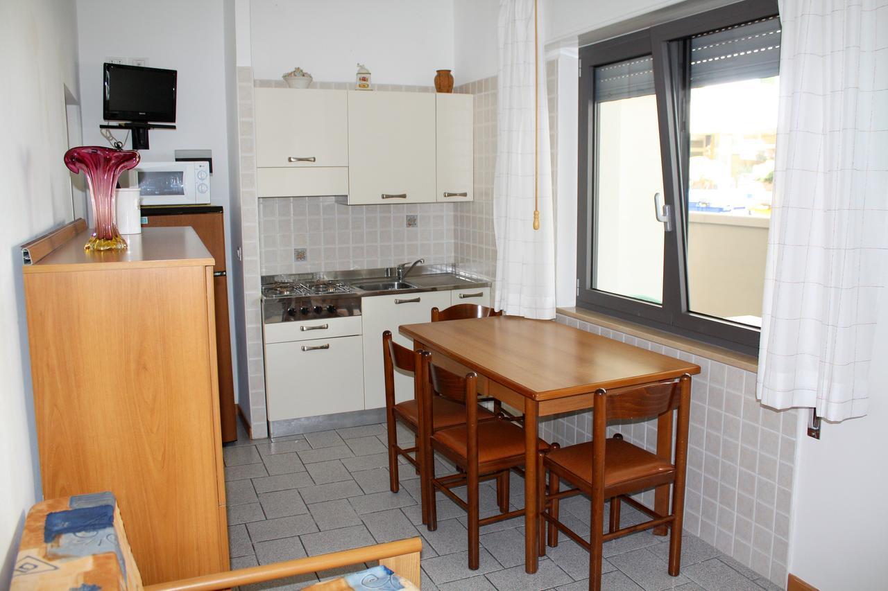 Villa Nodari Lignano Sabbiadoro Bagian luar foto